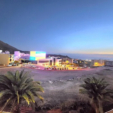 Adeje アパート アデヘ